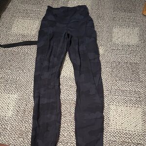 Lululemon Align 25” Camo legging w pockets